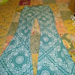 XL flare leggings